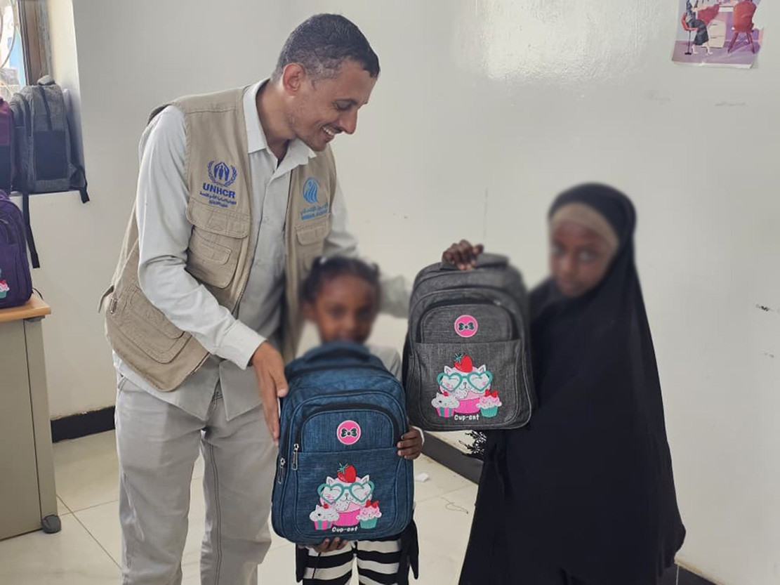 School supplies distributed to facilitate refugee children's access to education